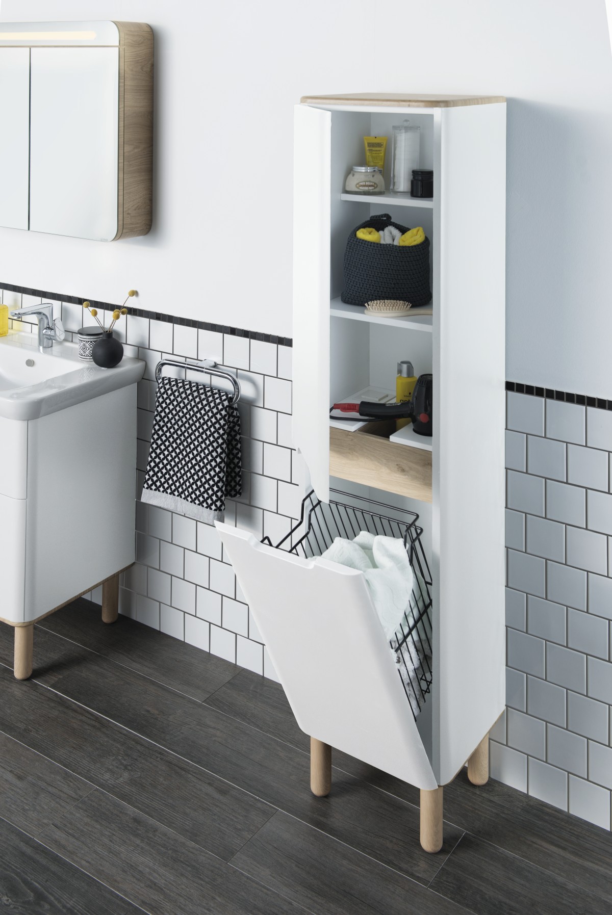 Шкаф пенал в ванную VitrA Sento (Сенто) 60854 40 см с корзиной для белья матовый белый МДФ